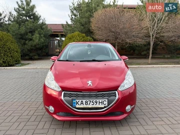Авто Peugeot 208 2014 № 8695169