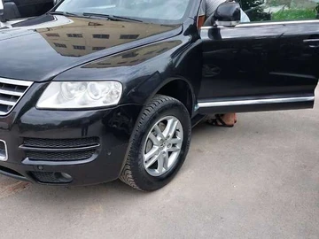 Авто Volkswagen Touareg 2007 № 8695342
