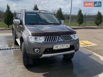 Авто Mitsubishi Pajero Sport 2012 № 8695368