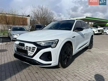 Авто Audi Q8 E-Tron 2023 № 8695609