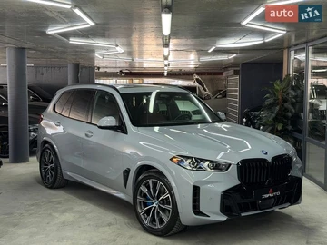 Авто BMW X5 2023 № 8695612