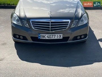 Авто Mercedes E-Class 2010 № 8695935