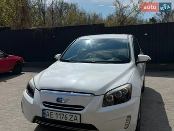 Авто Toyota Rav4 Ev 2014 № 8695939