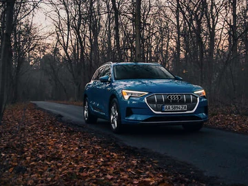 Авто Audi E-Tron 2019 № 8696173