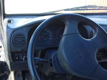 Авто Hyundai H 100 1999 № 8696239