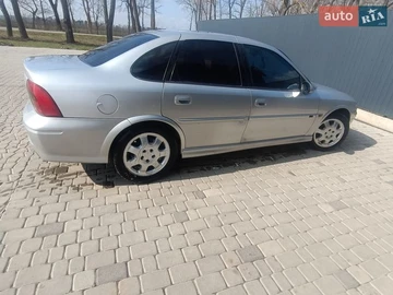 Авто Opel Vectra 2000 № 8696364