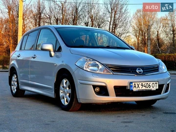 Авто Nissan Tiida 2010 № 8696415