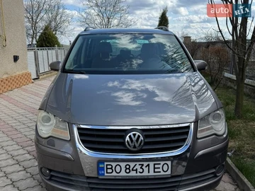 Авто Volkswagen Touran 2007 № 8696449