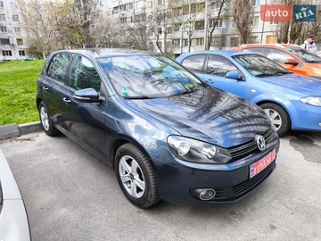 Авто Volkswagen Golf 2010 № 8696457
