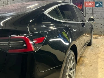 Авто Tesla Model 3 2019 № 8696770