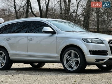 Авто Audi Q7 2010 № 8696846