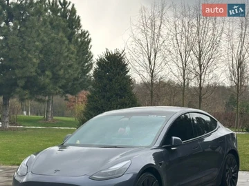 Авто Tesla Model 3 2023 № 8696875