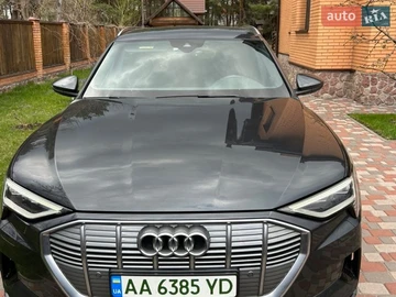Авто Audi E-Tron 2019 № 8696896
