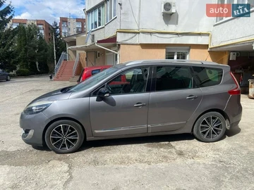 Авто Renault Scenic 2013 № 8697457