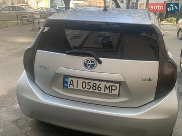 Авто Toyota Aqua 2012 № 8697462