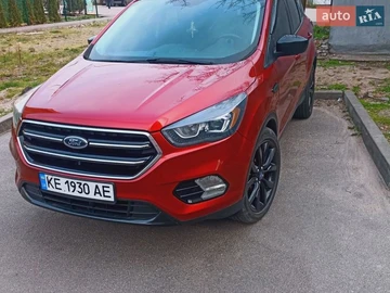Авто Ford Escape 2019 № 8697559