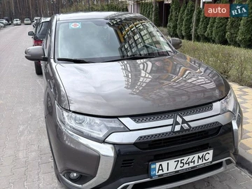Авто Mitsubishi Outlander 2020 № 8697606