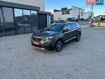Авто Peugeot 5008 2020 № 8697647