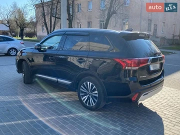 Авто Mitsubishi Outlander 2020 № 8697676
