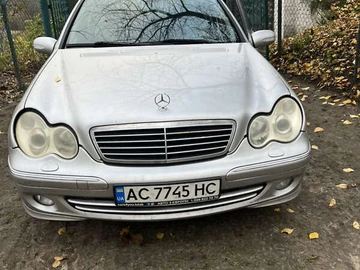 Авто Mercedes C-Class 2004 № 8698260