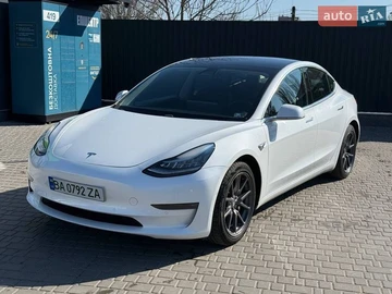 Авто Tesla Model 3 2020 № 8698425