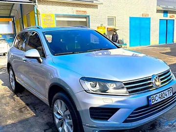 Авто Volkswagen Touareg 2015 № 8698428