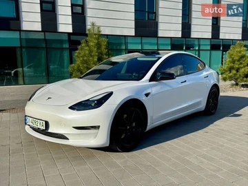Авто Tesla Model 3 2021 № 8698653