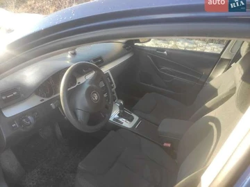 Авто Volkswagen Passat 2010 № 8698828