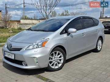 Авто Toyota Prius V 2013 № 8699046