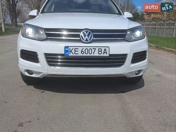 Авто Volkswagen Touareg 2013 № 8699058