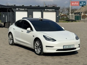 Авто Tesla Model 3 2020 № 8699064