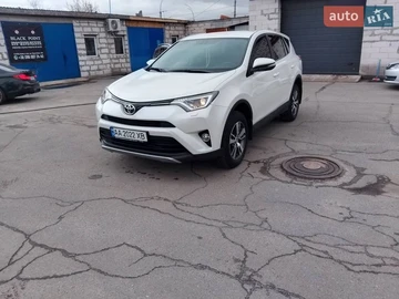 Авто Toyota Rav4 2017 № 8699248