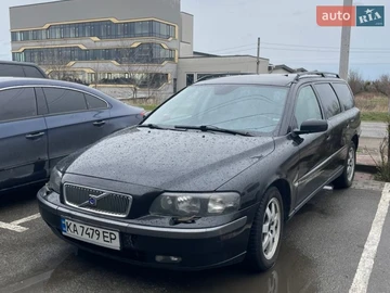 Авто Volvo V70 2004 № 8699303