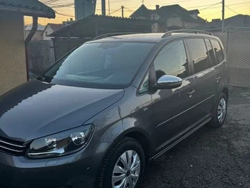 Авто Volkswagen Touran 2013 № 8699644