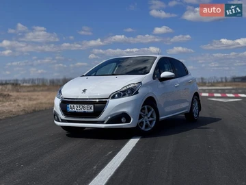 Авто Peugeot 208 2019 № 8699647