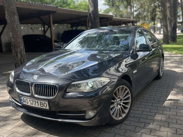 Авто BMW 5 Series 2012 № 8699653