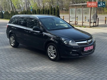 Авто Opel Astra 2010 № 8700104
