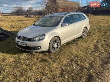 Авто Volkswagen Golf 2010 № 8700153
