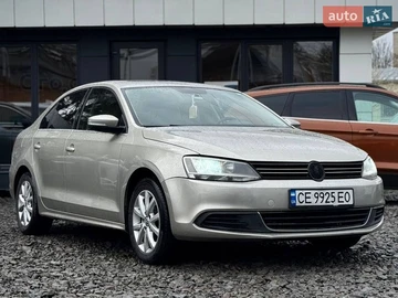 Авто Volkswagen Jetta 2014 № 8700169