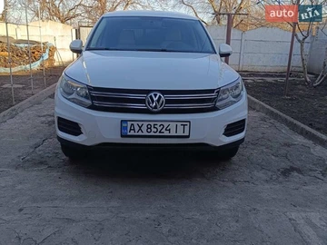 Авто Volkswagen Tiguan 2014 № 8700427