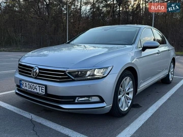 Авто Volkswagen Passat 2017 № 8700494