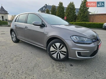 Авто Volkswagen E-Golf 2014 № 8700929