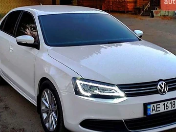 Авто Volkswagen Jetta 2012 № 8701066