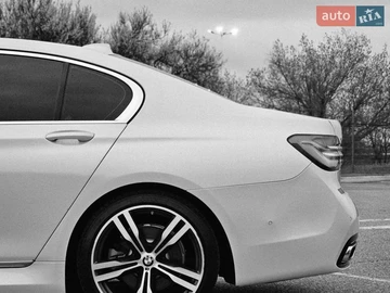 Авто BMW 7 Series 2018 № 8701258
