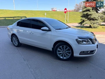 Авто Volkswagen Passat 2012 № 8701283