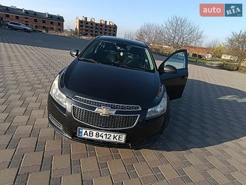 Авто Chevrolet Cruze 2013 № 8701395