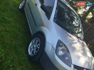 Авто Ford Fiesta 2007 № 8701503