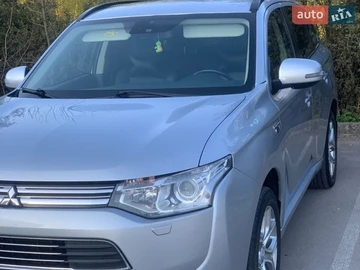 Авто Mitsubishi Outlander 2014 № 8701945