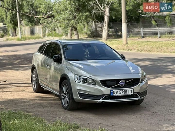 Авто Volvo V60 Cross Country 2017 № 8701966