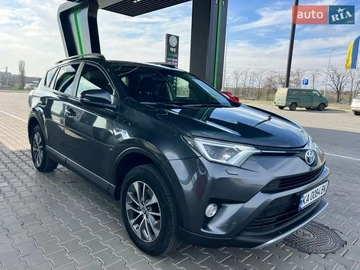 Авто Toyota Rav4 2018 № 8702091
